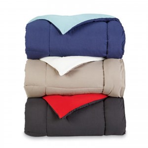 The Great Find  Down Alternative Reversible Comforter